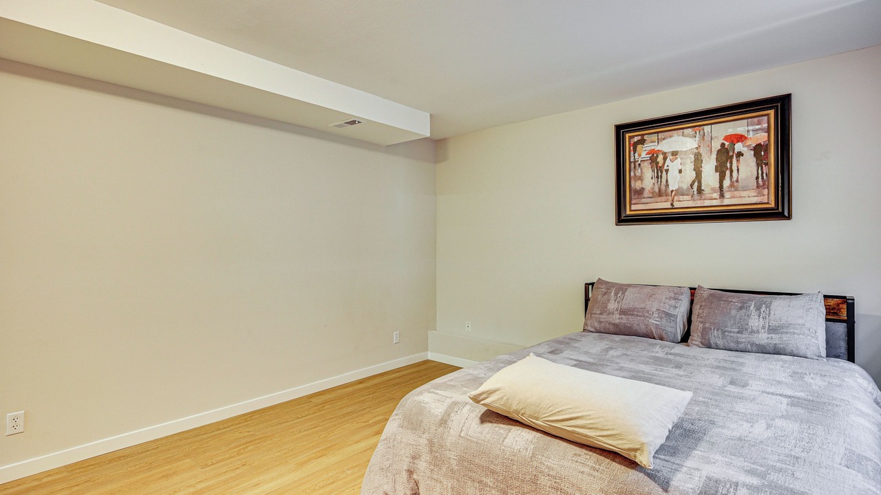 Photo of Bedroom in Des Moines