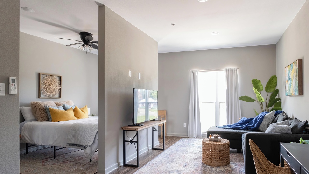 Photo of Bedroom in Downtown