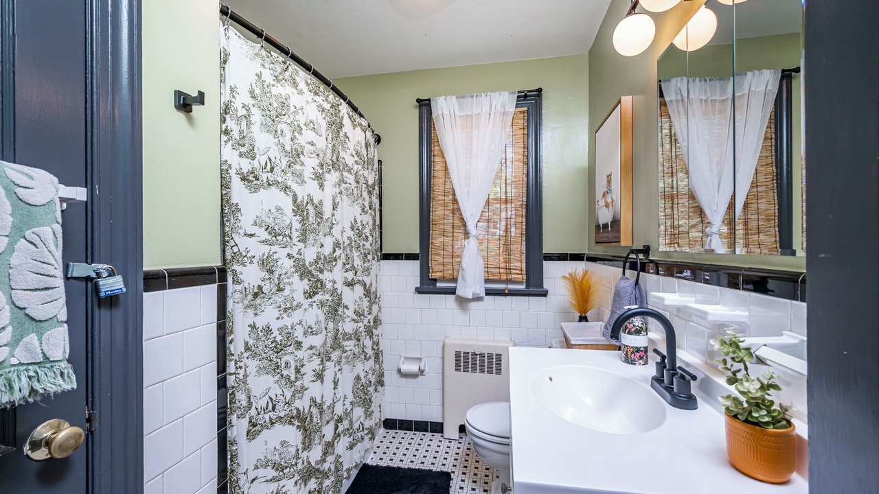 Photo of Bathroom in Chamberlayne