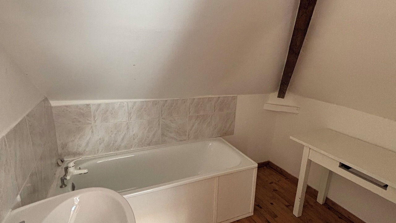 Photo of Bathroom in Renty