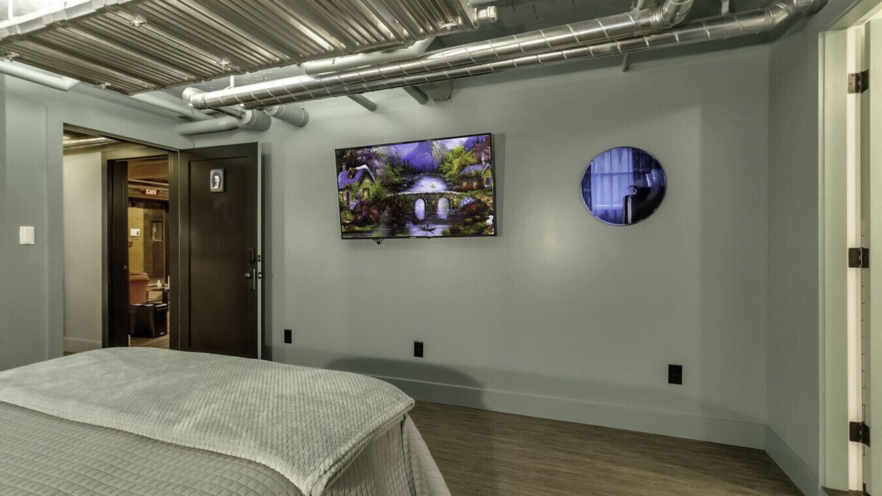 Photo of Bedroom in East Aurora