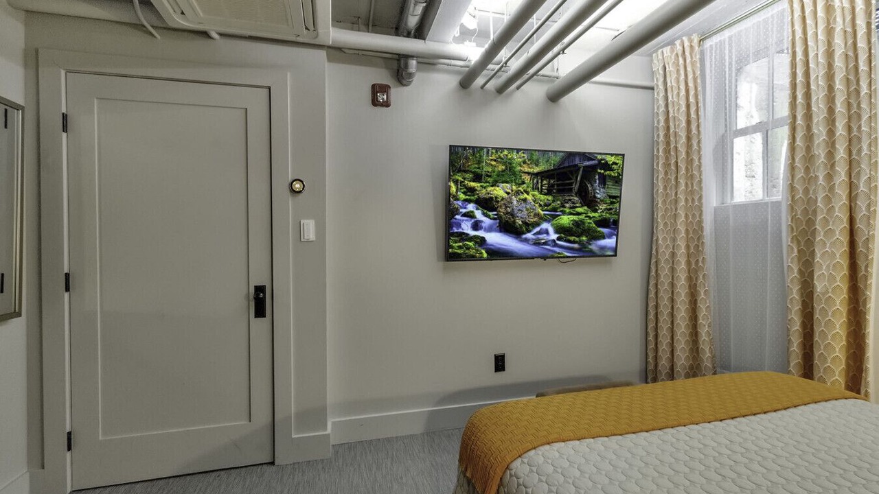 Photo of Bedroom in East Aurora