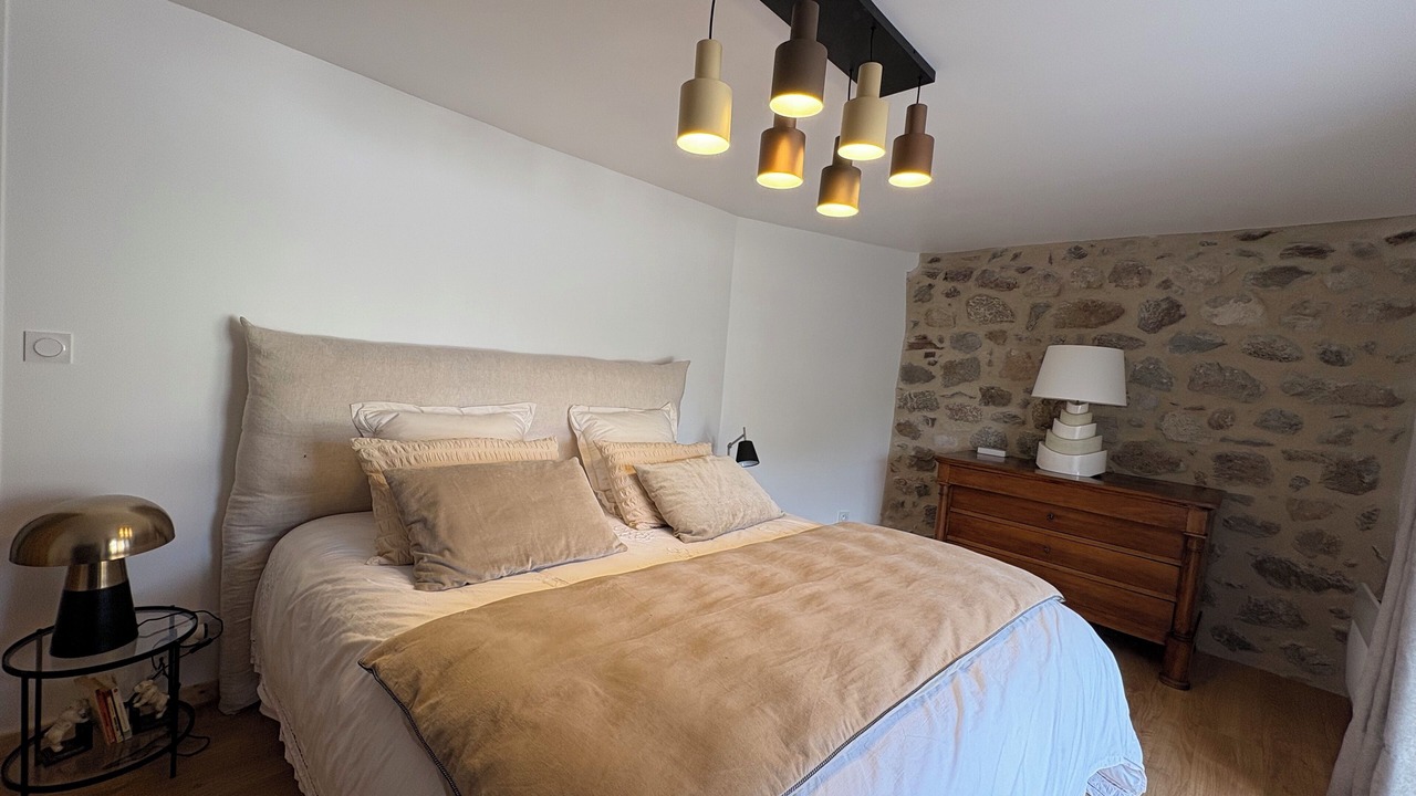 Photo of Bedroom in Lanobre