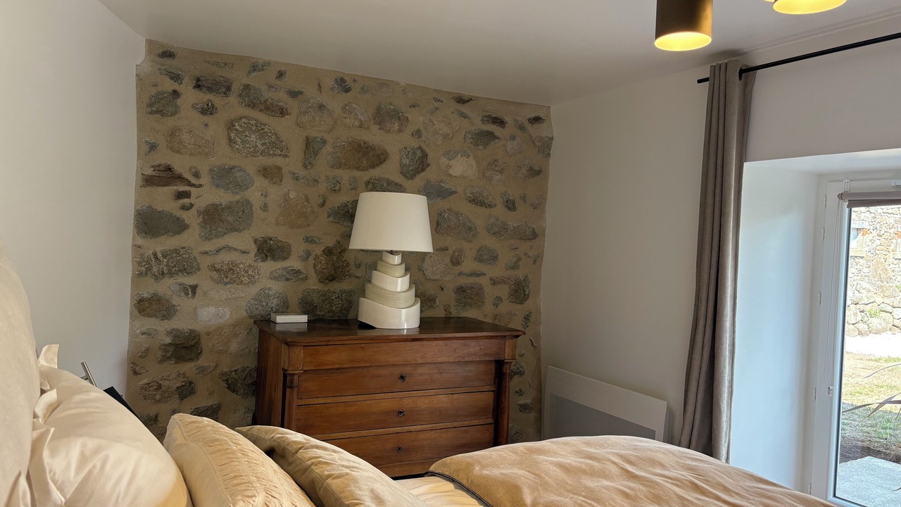 Photo of Bedroom in Lanobre