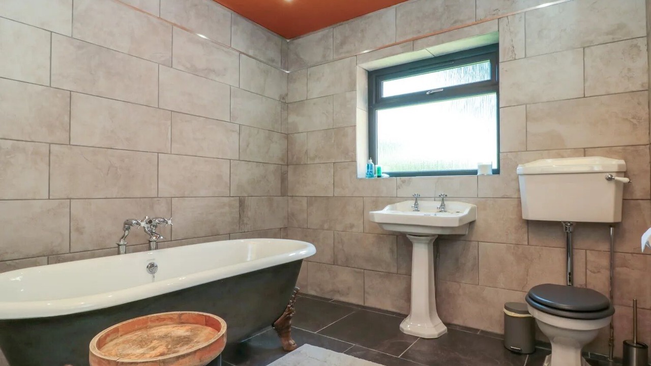 Photo of Bathroom in Weaverthorpe
