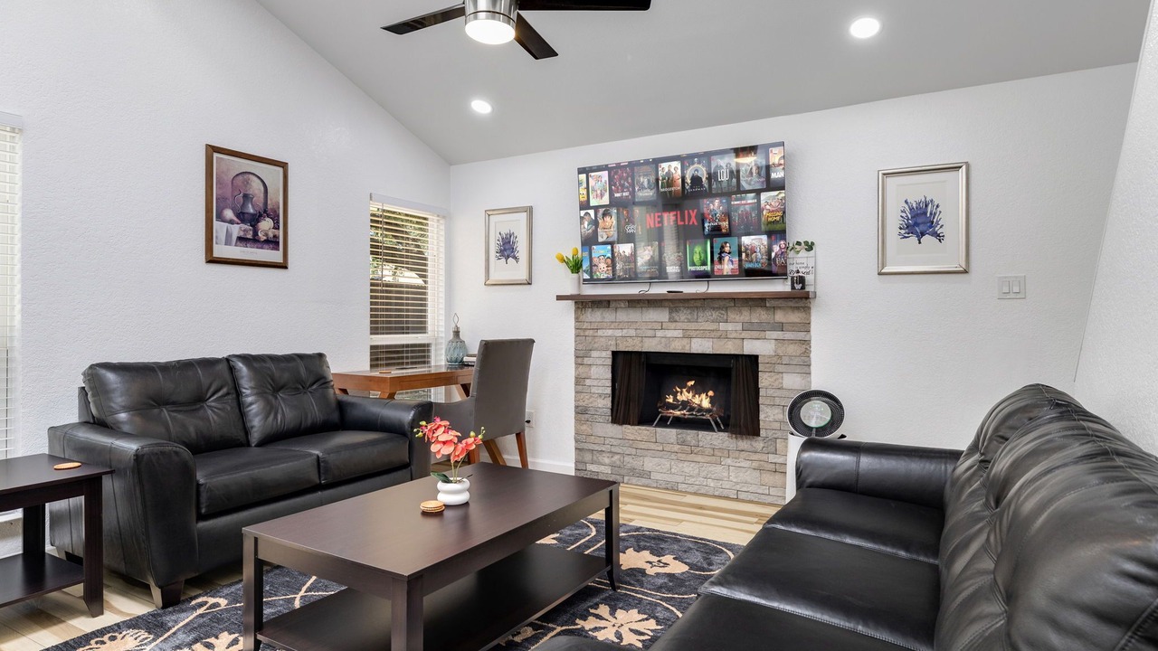 Photo of Livingroom in West Arlington