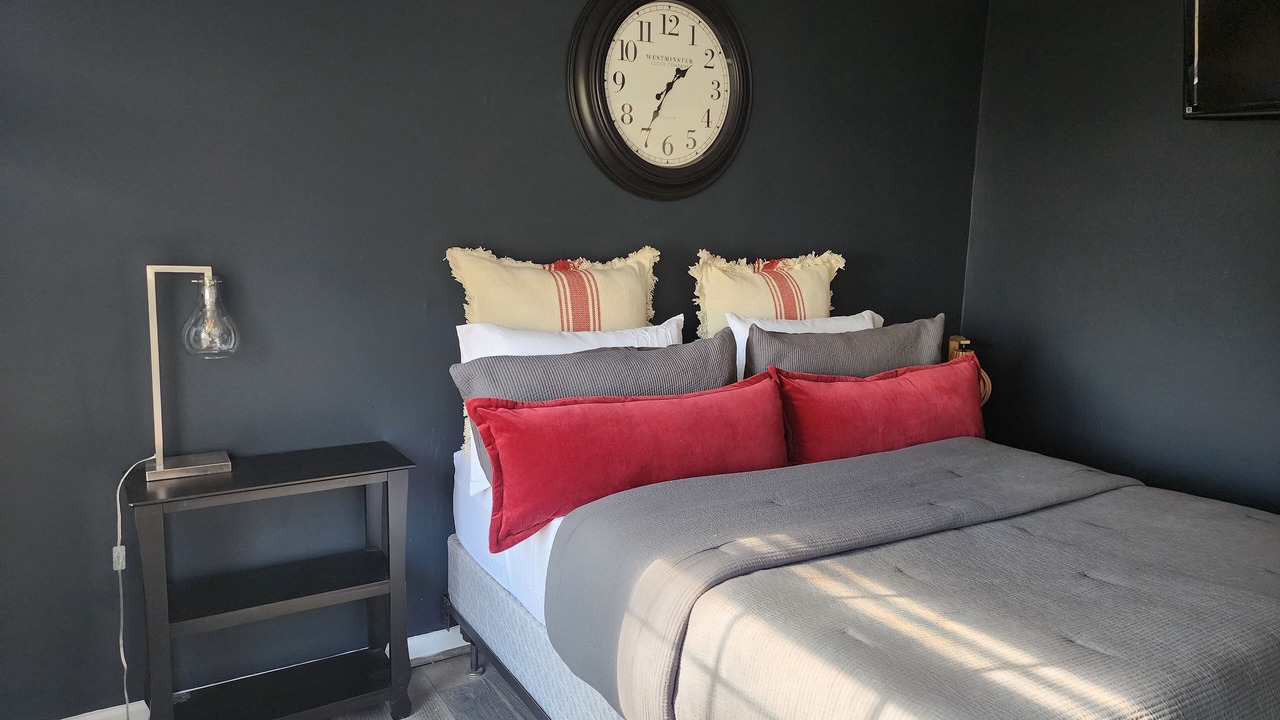 Photo of Bedroom in Bethany