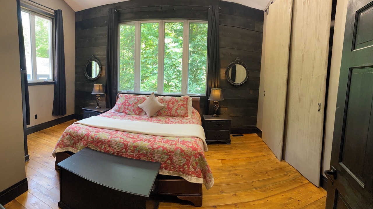 Photo of Bedroom in Golden Valley