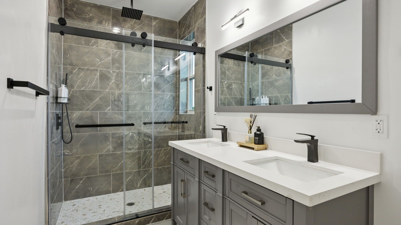 Photo of Bathroom in West Dallas