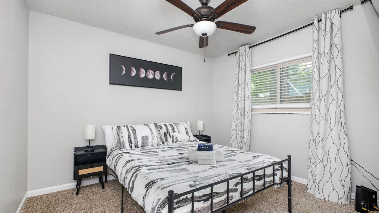 Photo of Bedroom in North San Antonio - SAT