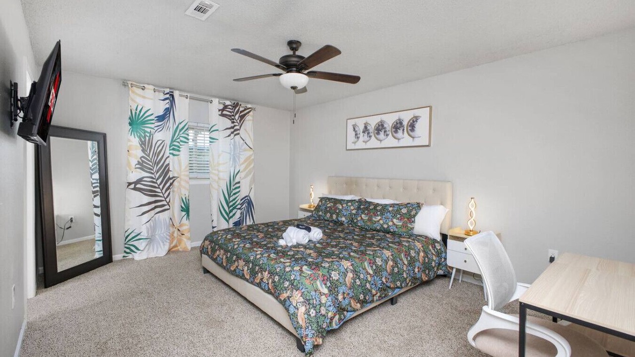 Photo of Bedroom in North San Antonio - SAT
