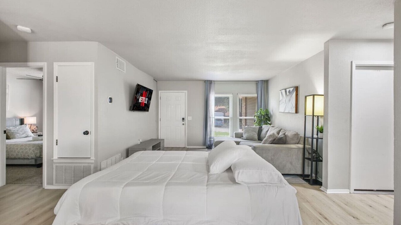Photo of Bedroom in North San Antonio - SAT