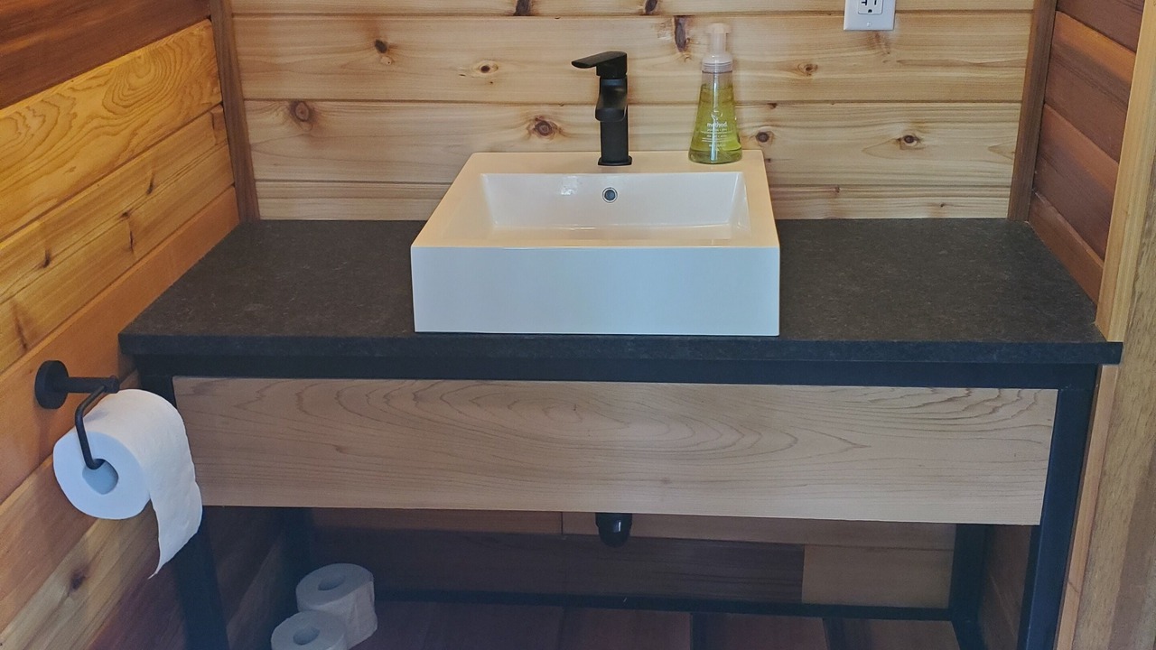 Photo of Bathroom in Carling