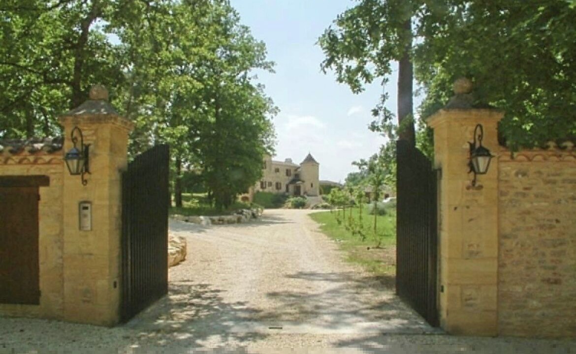 Photo of Outdoor in Salles
