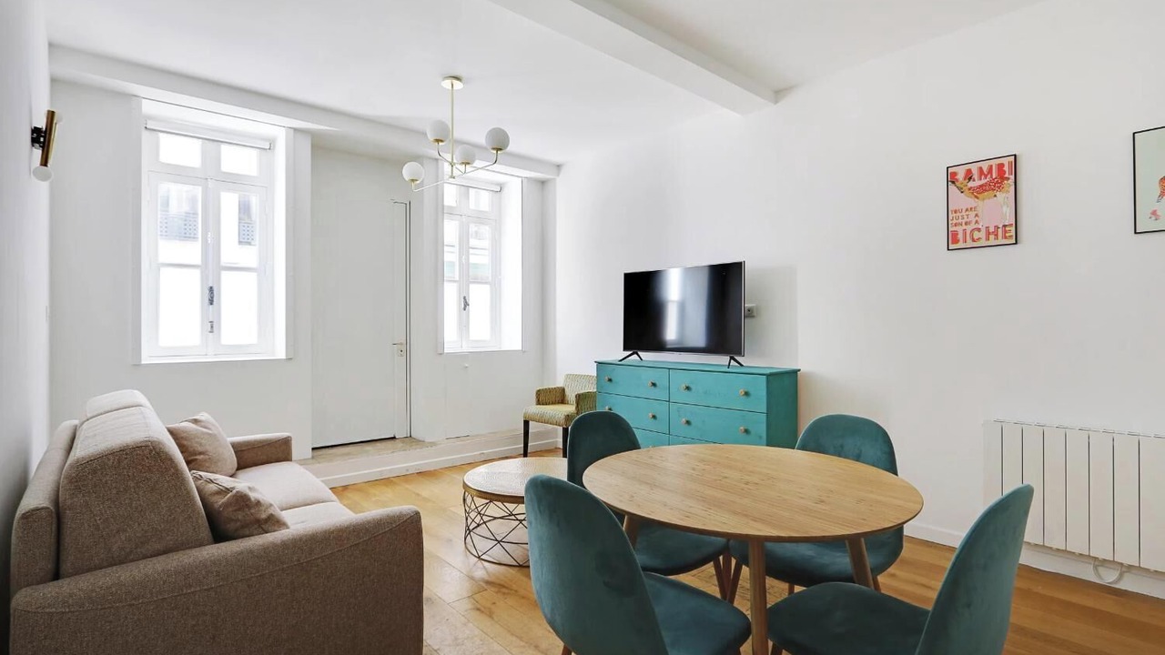 Photo of Livingroom in Quartier de l'Ecole-Militaire