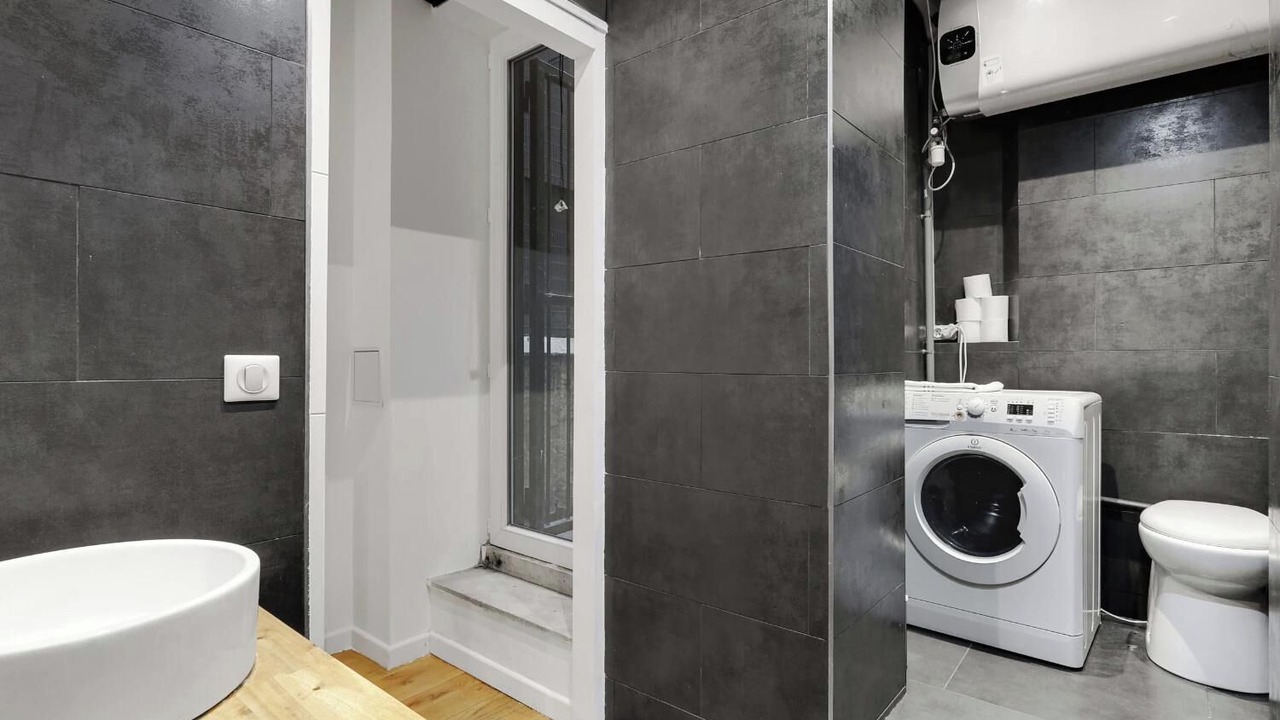 Photo of Bathroom in Quartier de l'Ecole-Militaire