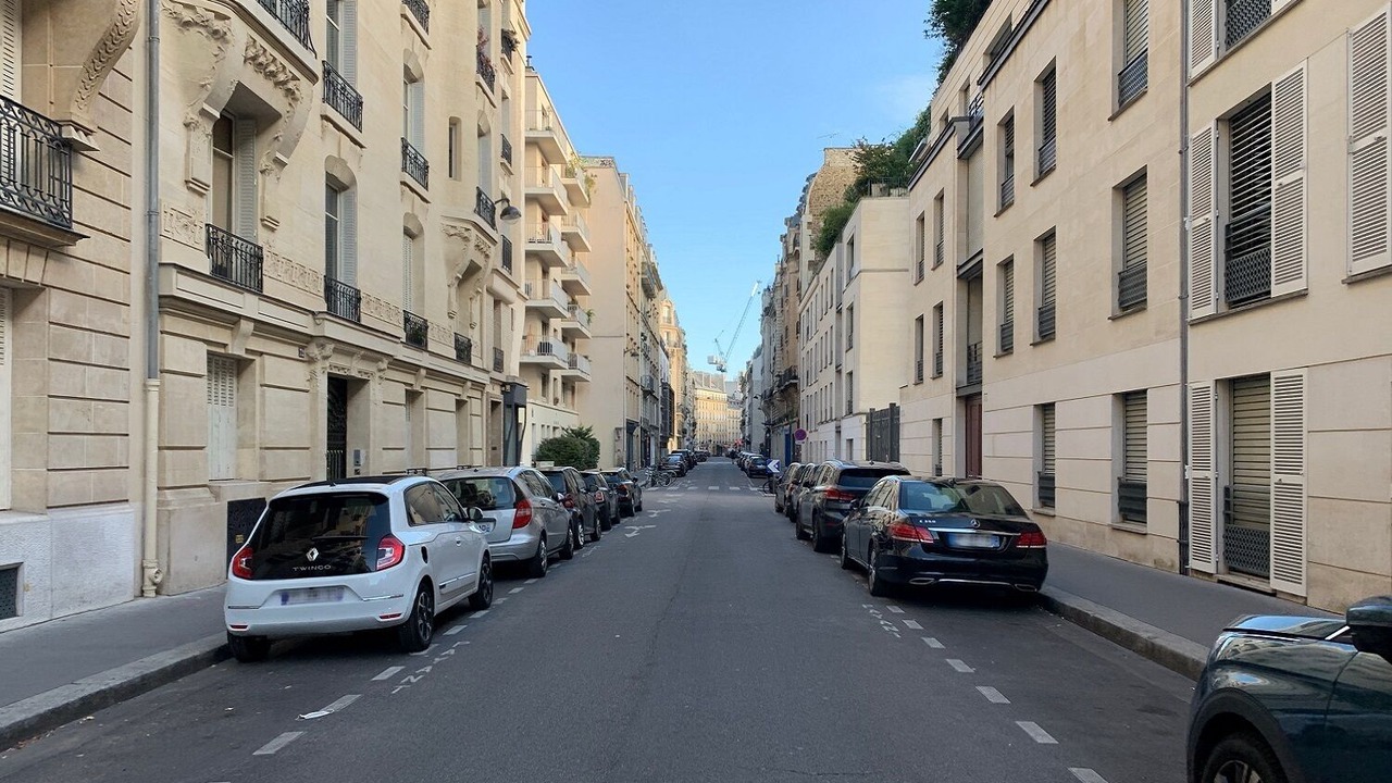 Photo of Others in Quartier de l'Ecole-Militaire