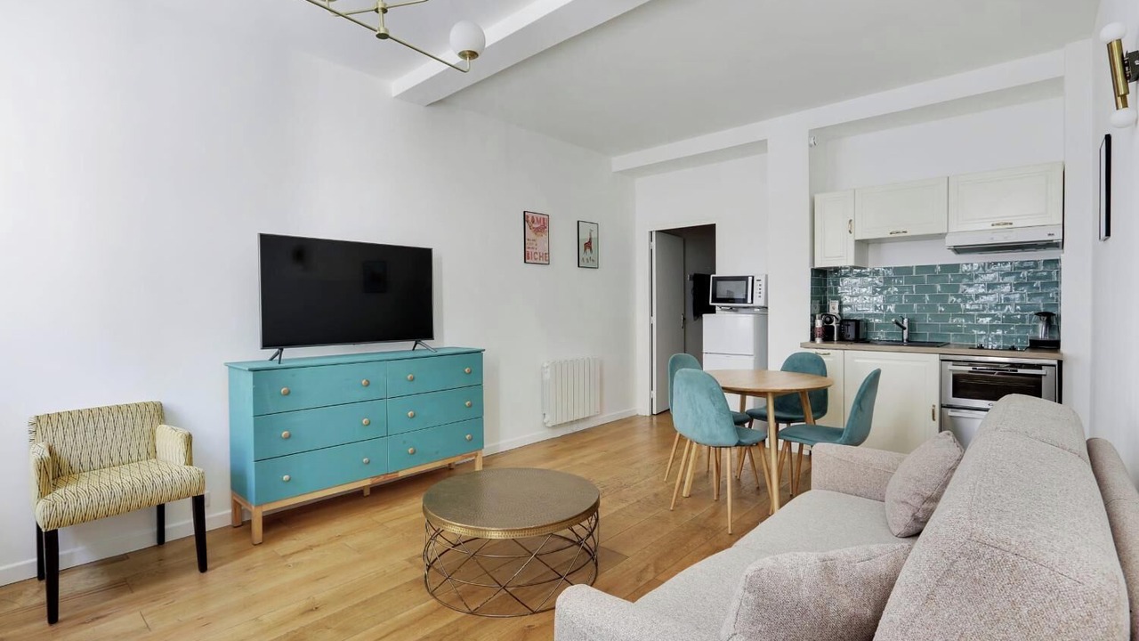 Photo of Livingroom in Quartier de l'Ecole-Militaire
