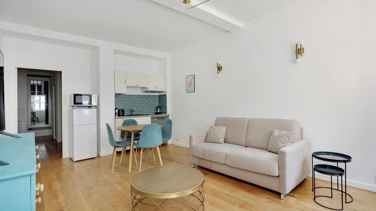 Photo of Livingroom in Quartier de l'Ecole-Militaire