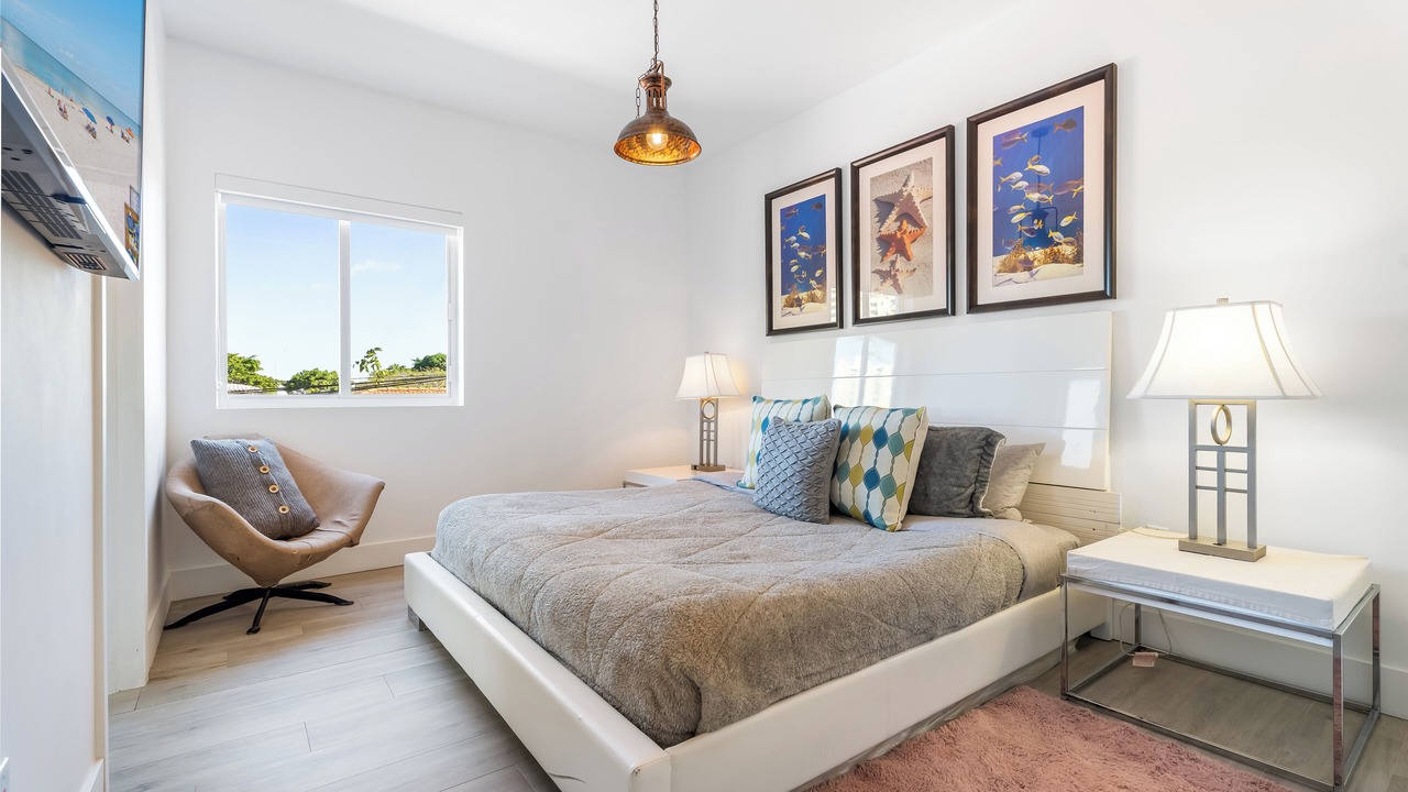 Photo of Bedroom in Coral Way