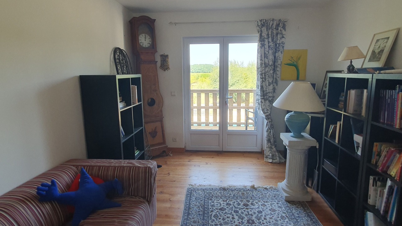Photo of Livingroom in Lorignac