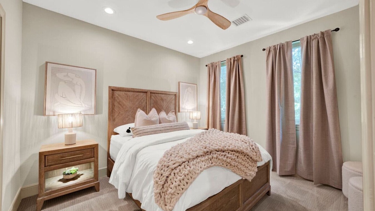 Photo of Bedroom in Grogan's Mill