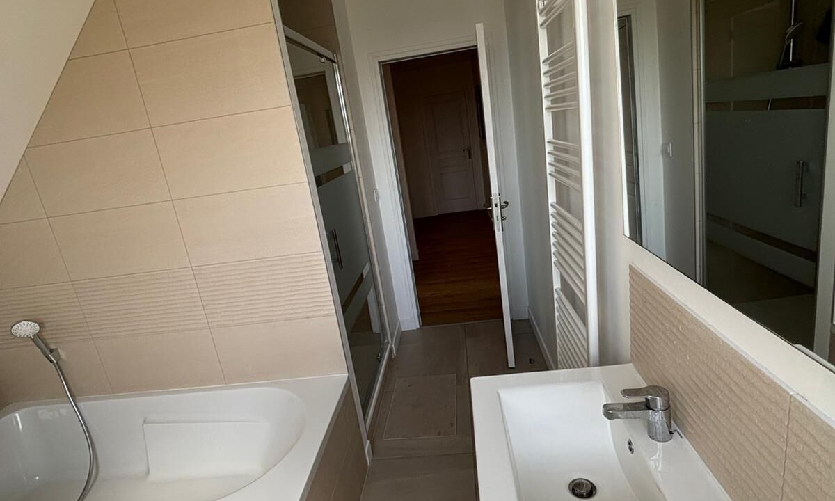 Photo of Bathroom in Cottun