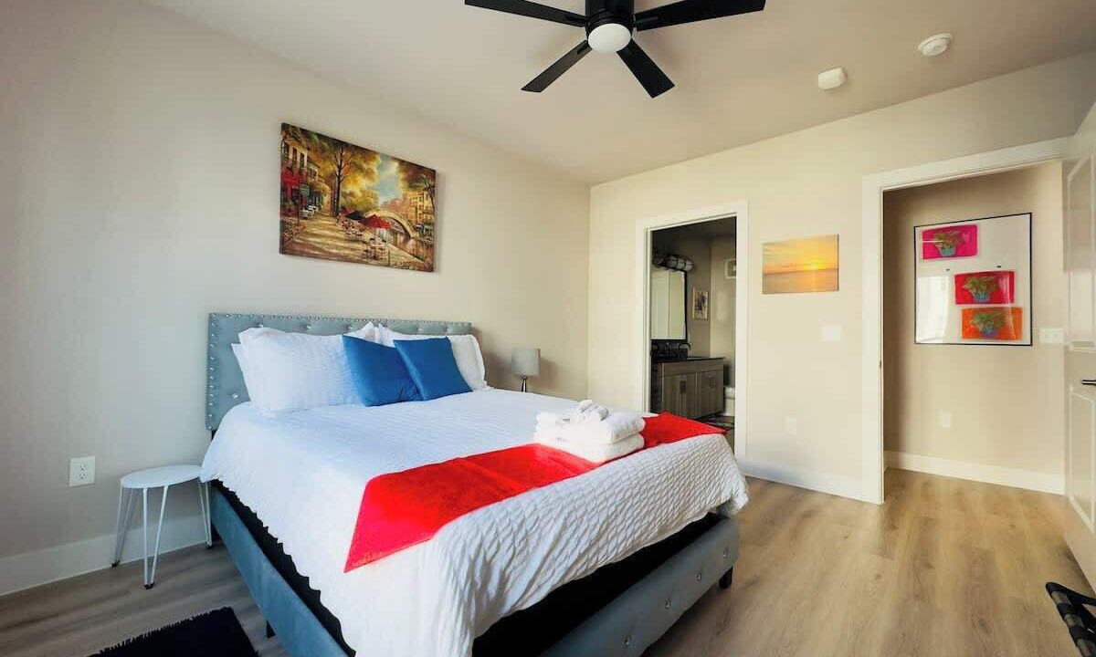 Photo of Bedroom in McNeil