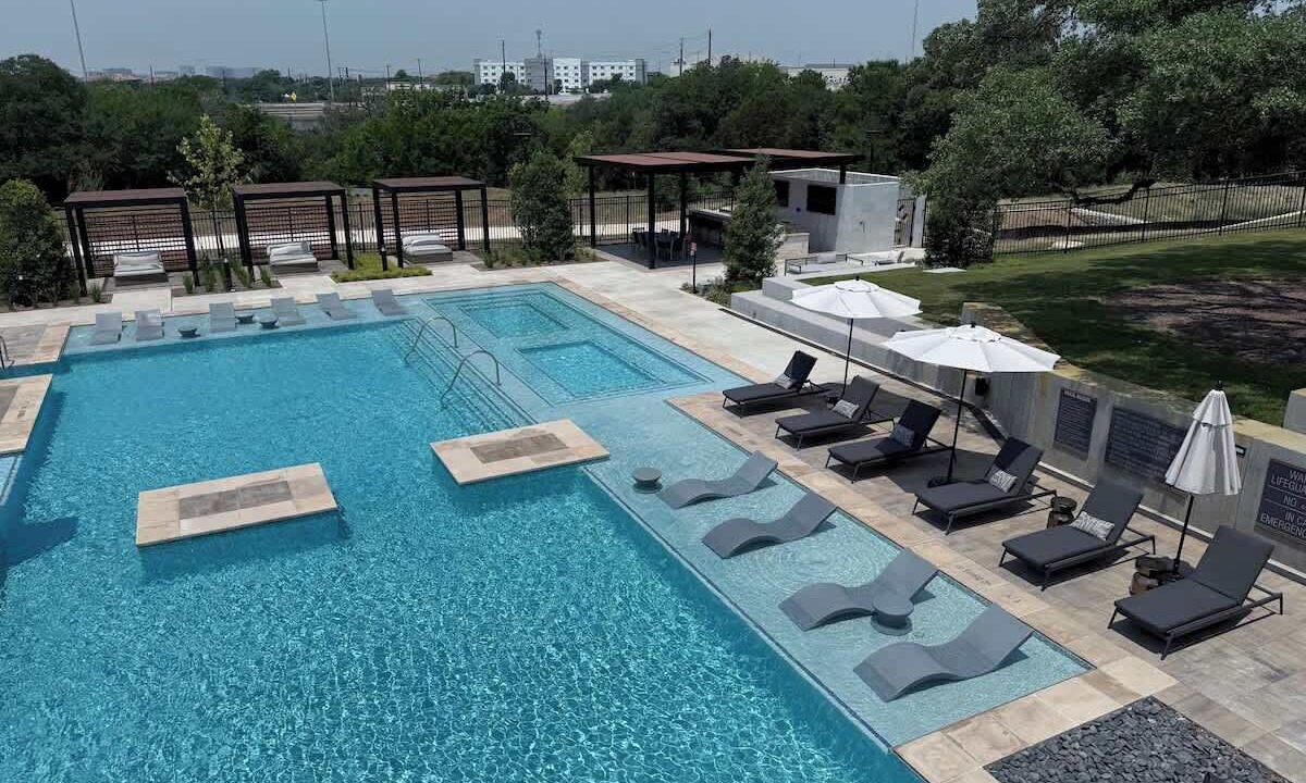 Photo of Outdoor in McNeil