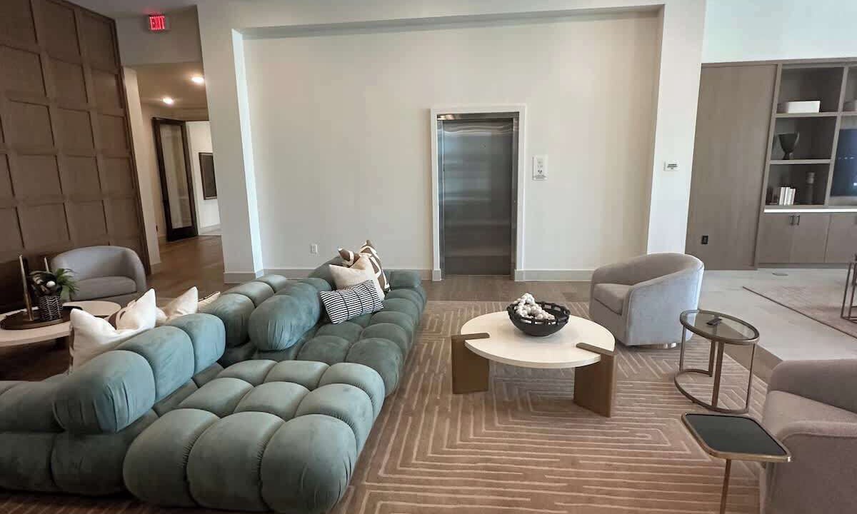 Photo of Livingroom in McNeil