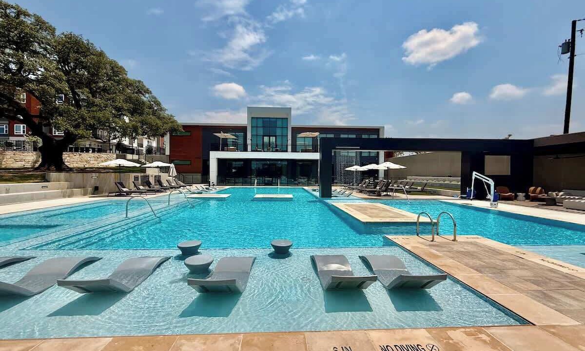 Photo of Outdoor in McNeil
