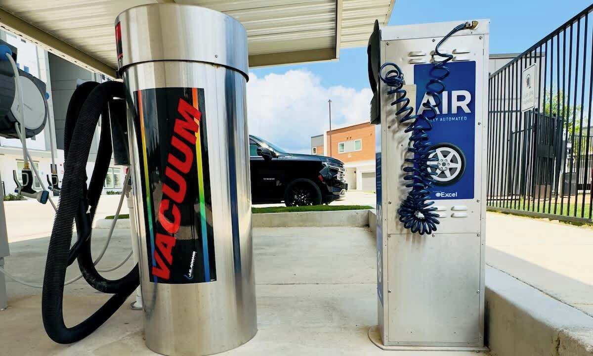 Photo of Outdoor in McNeil
