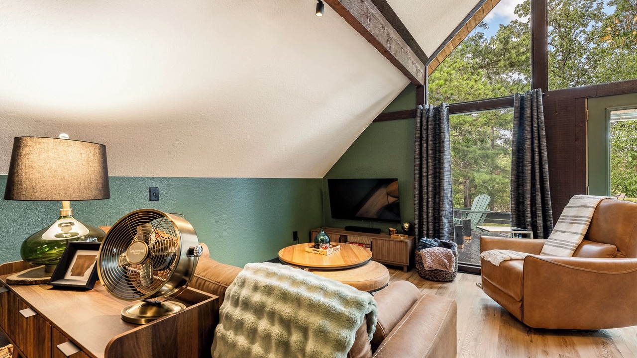 Photo of Livingroom in Beaver Shores