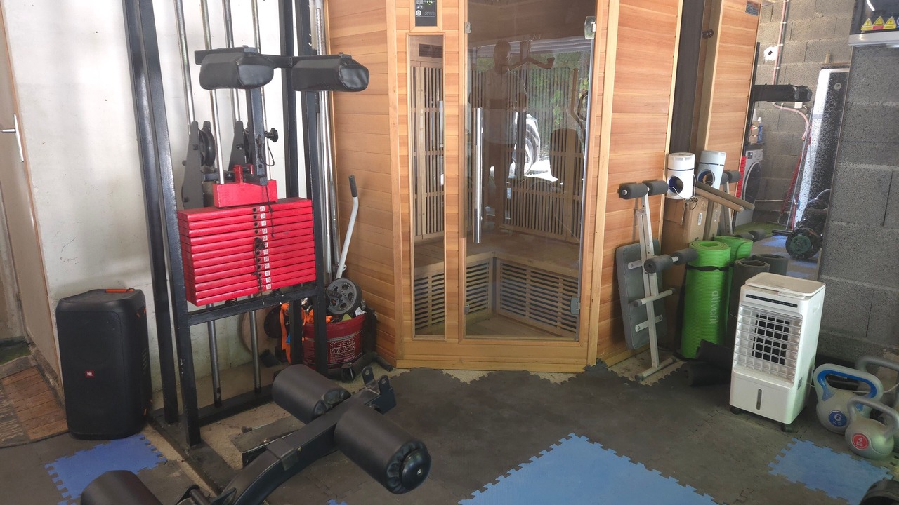 Photo of Others in Gap