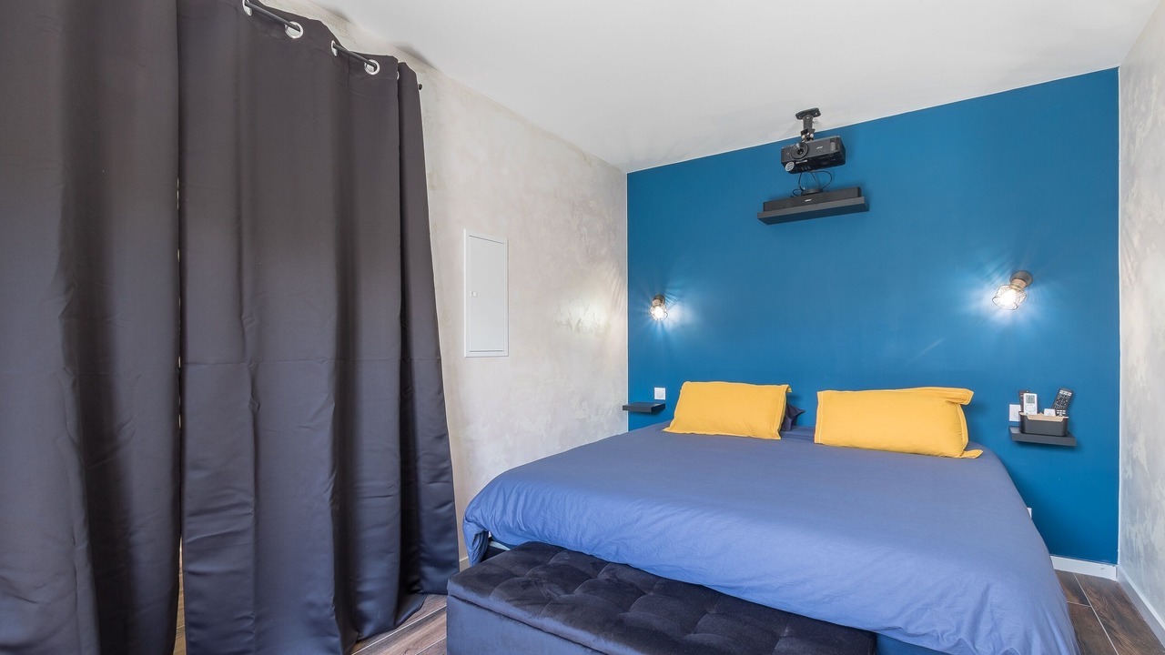 Photo of Bedroom in Gap