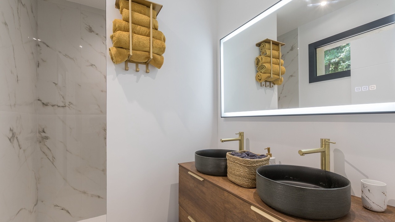 Photo of Bathroom in Gap