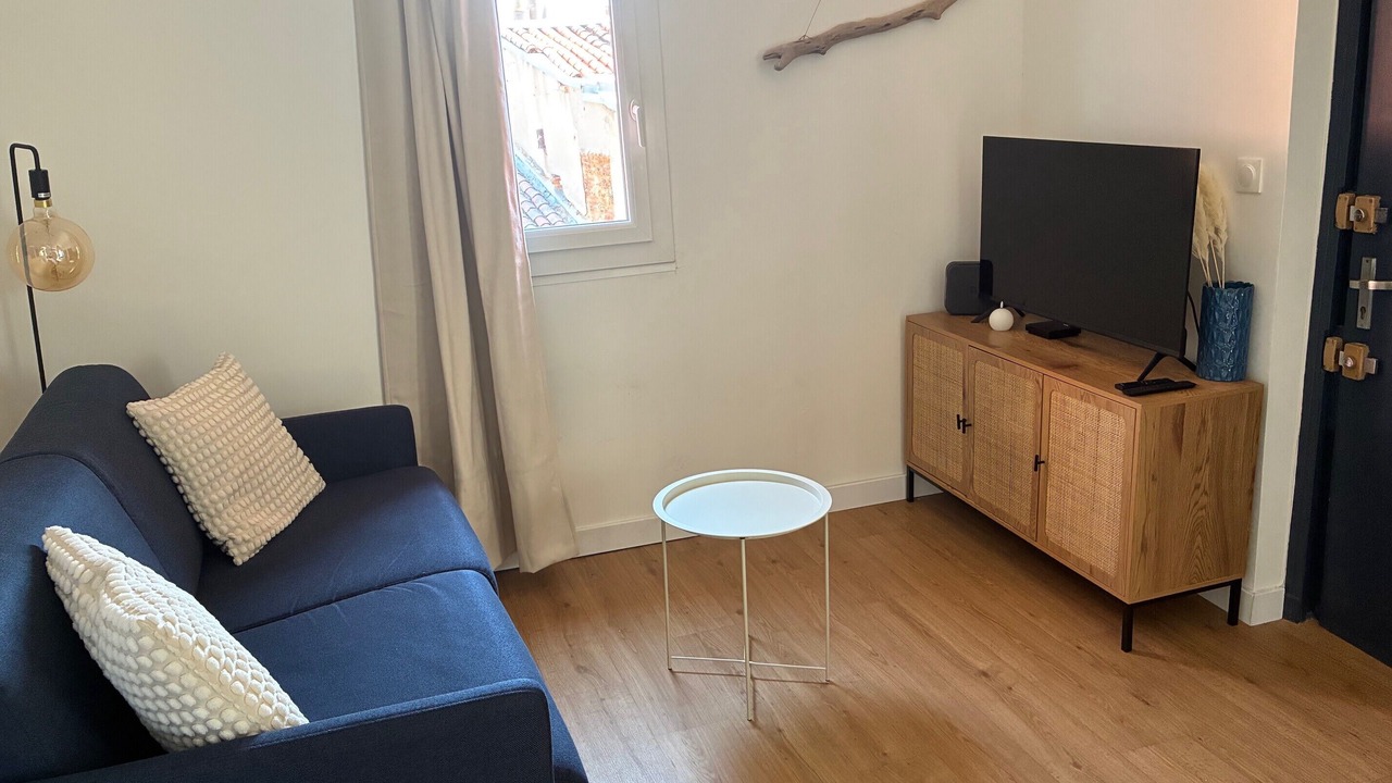 Photo of Livingroom in Carmes