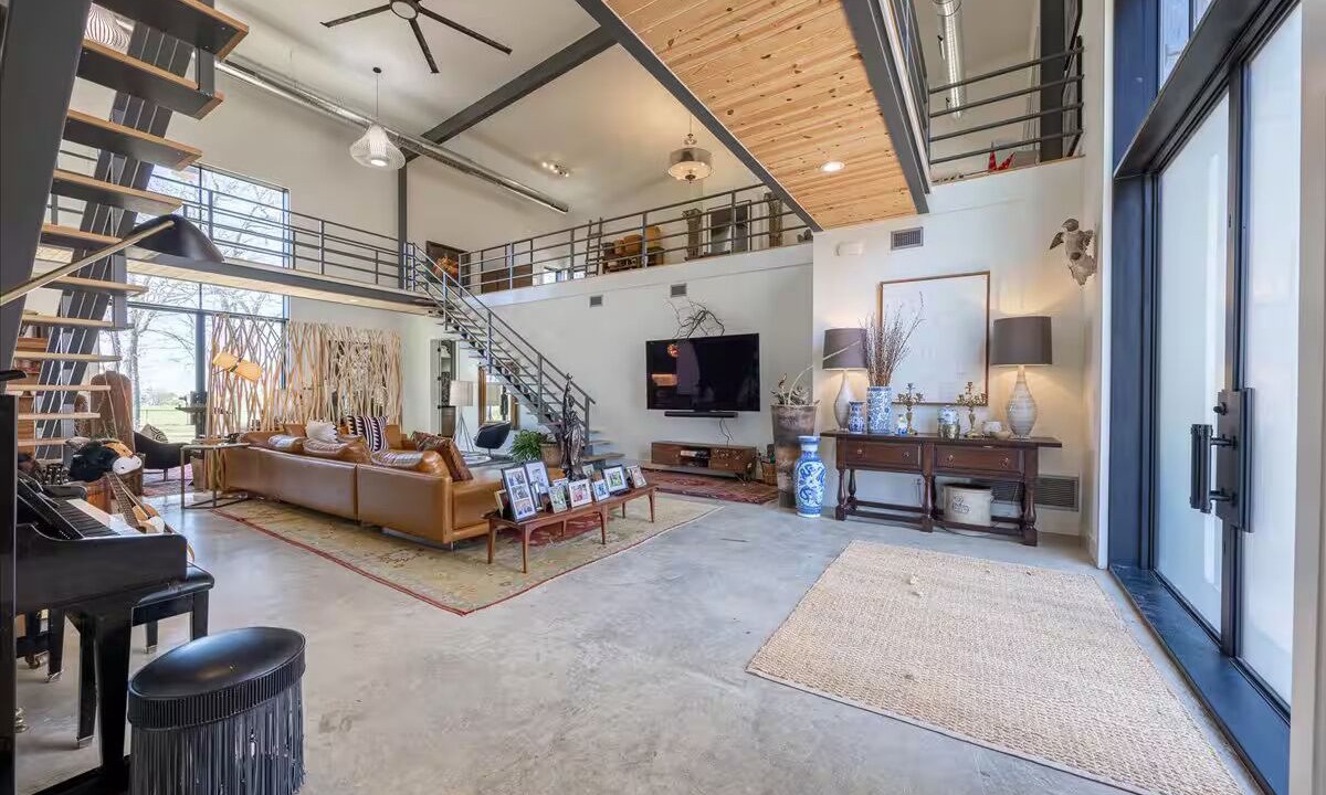 Photo of Livingroom in Krugerville