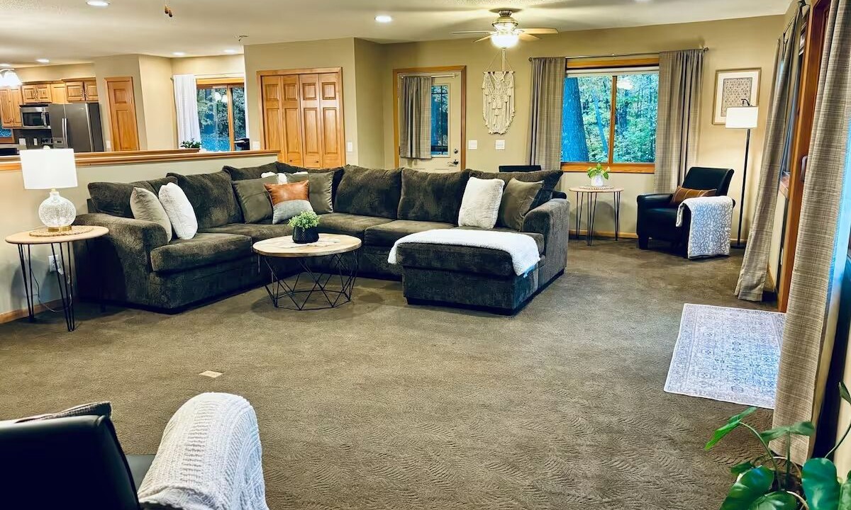 Photo of Livingroom in Stone Lake