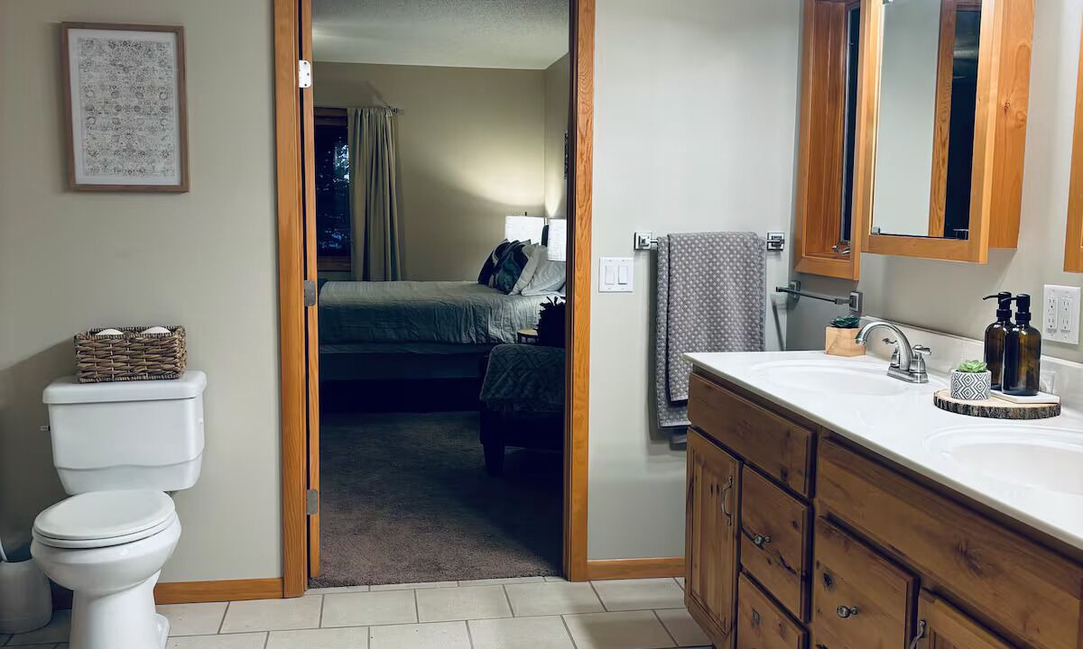 Photo of Bathroom in Stone Lake