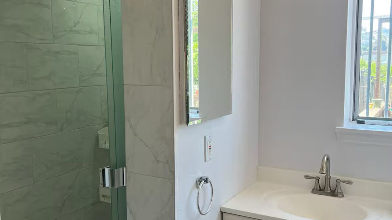 Photo of Bathroom in Outer Mission