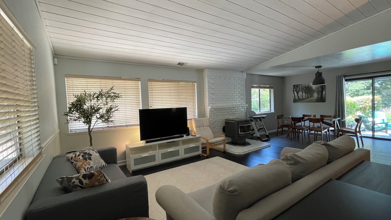 Photo of Livingroom in Cameron Park