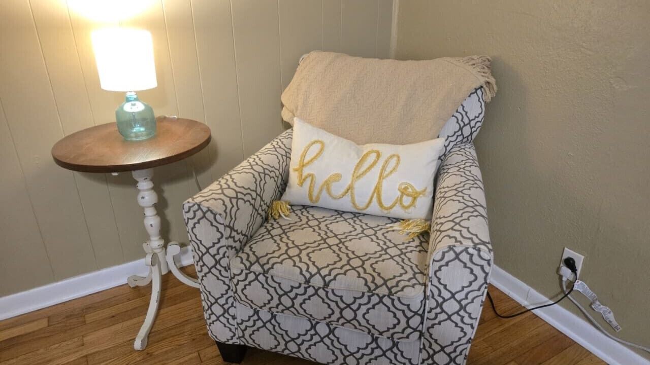 Photo of Livingroom in College Hills Estates