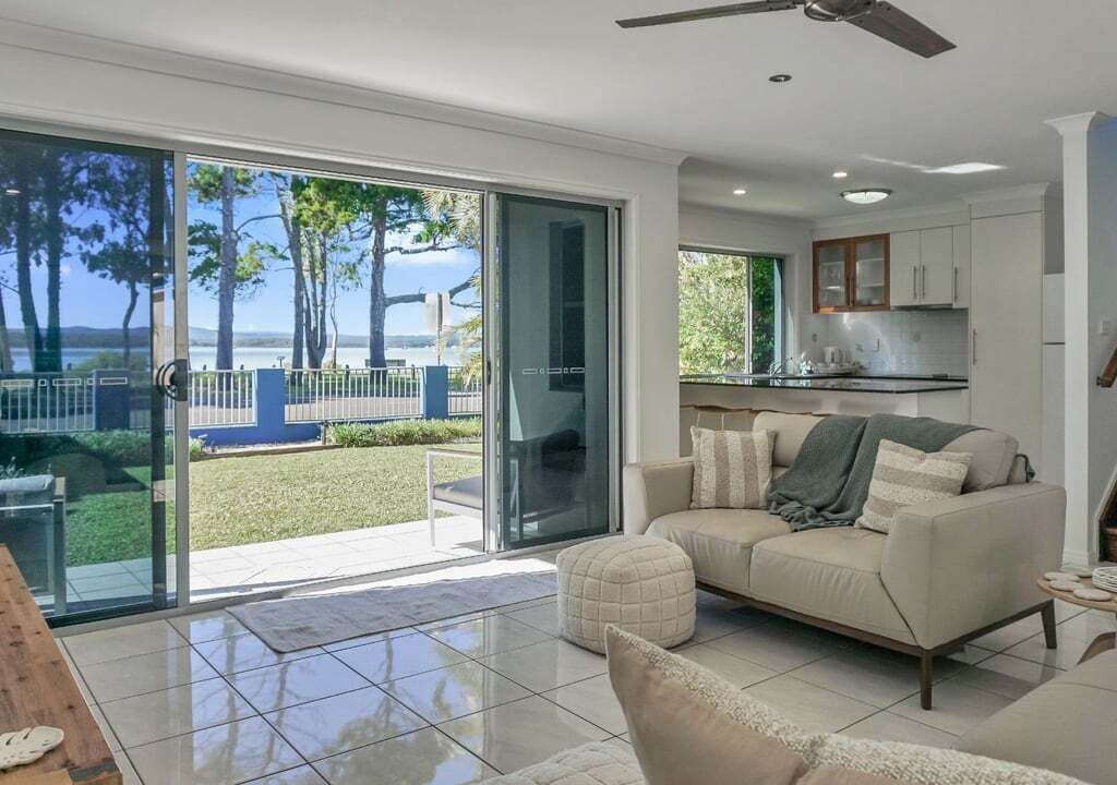 Photo of Livingroom in Tin Can Bay