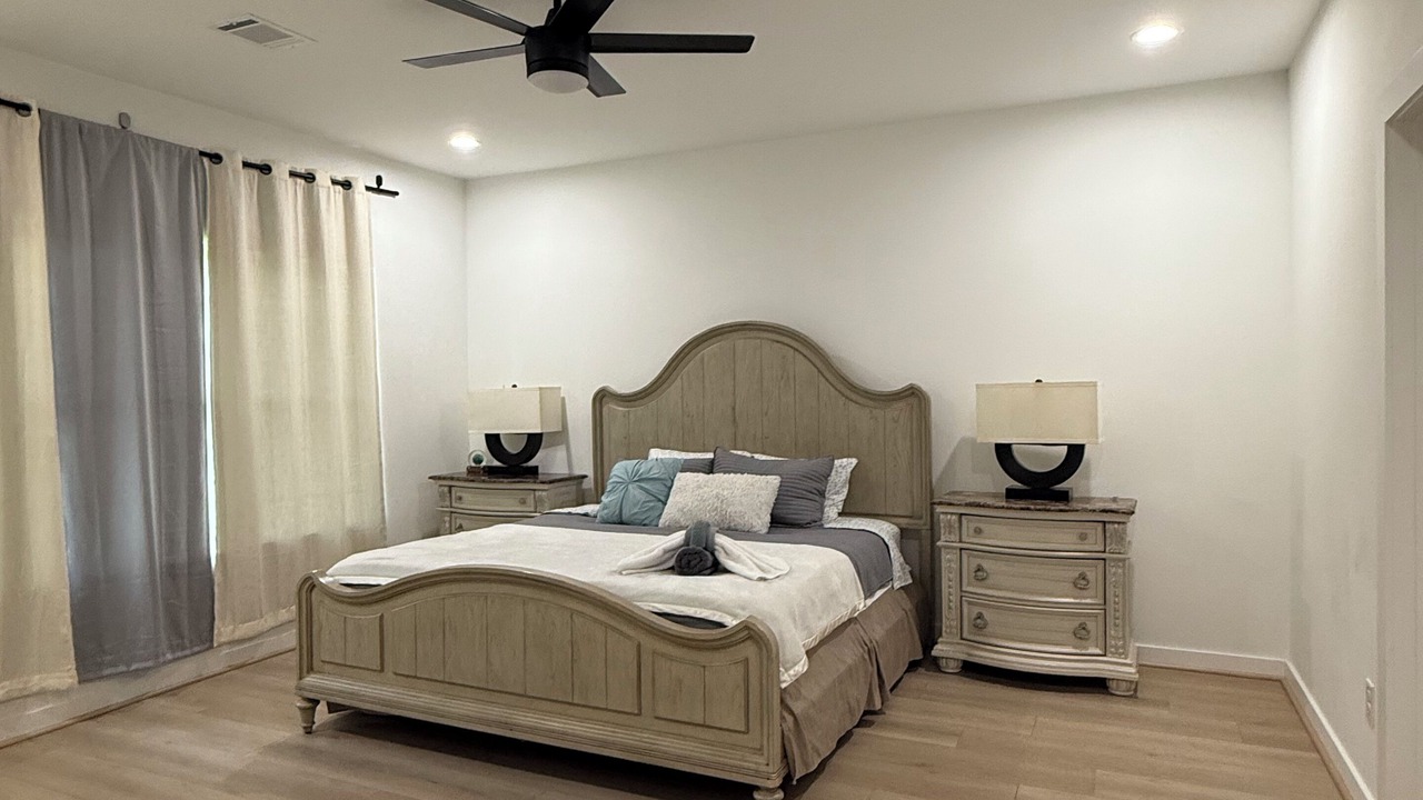 Photo of Bedroom in Northeast Houston