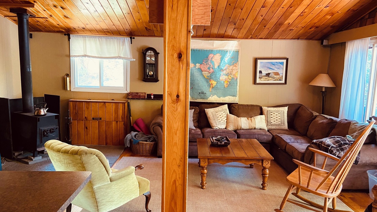 Photo of Livingroom in Tudor and Cashel