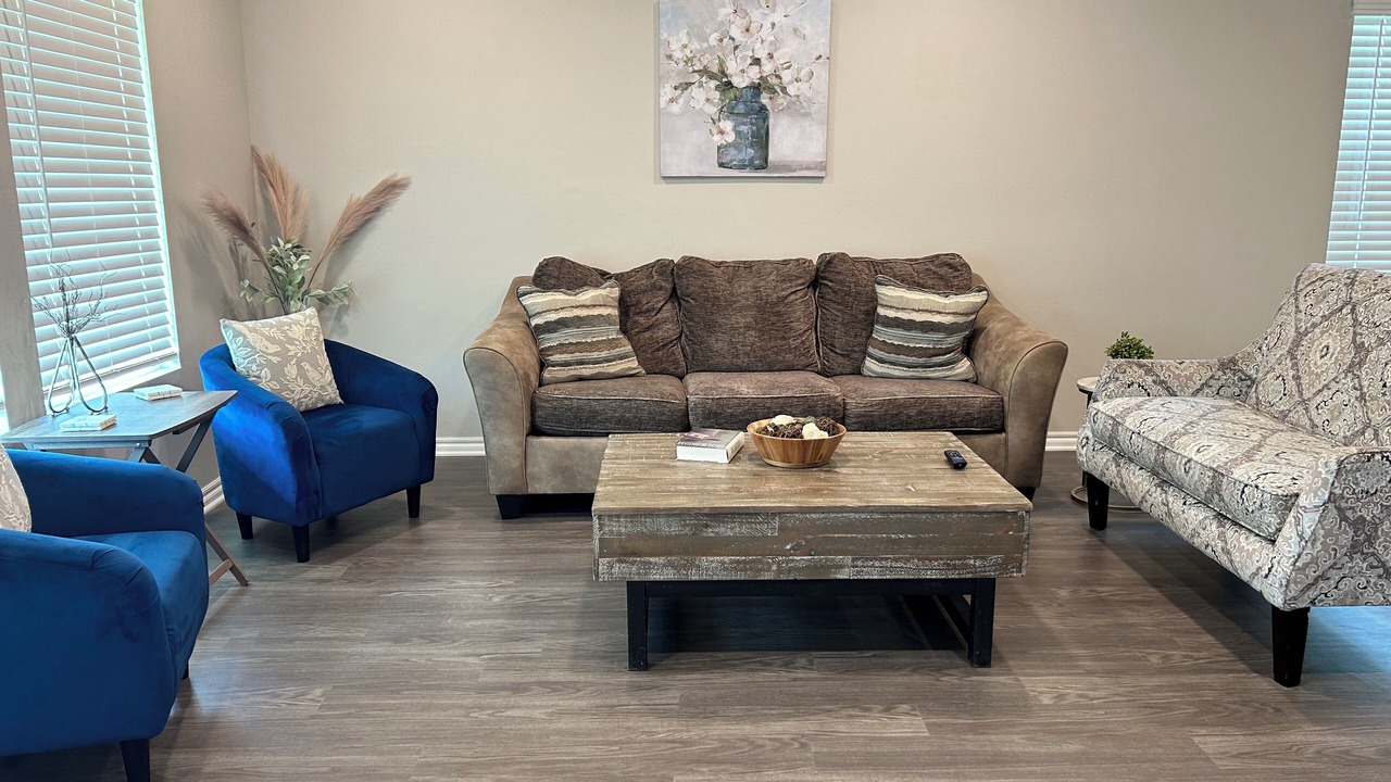 Photo of Livingroom in Lawton