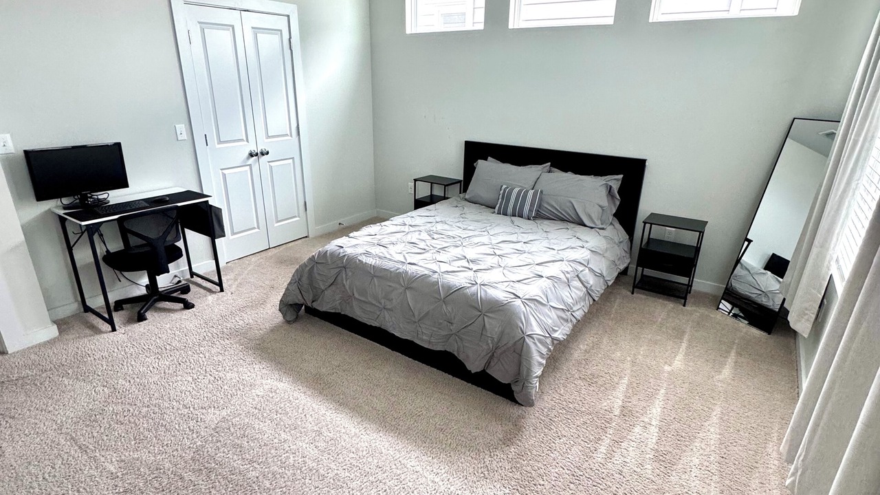 Photo of Bedroom in McNeil