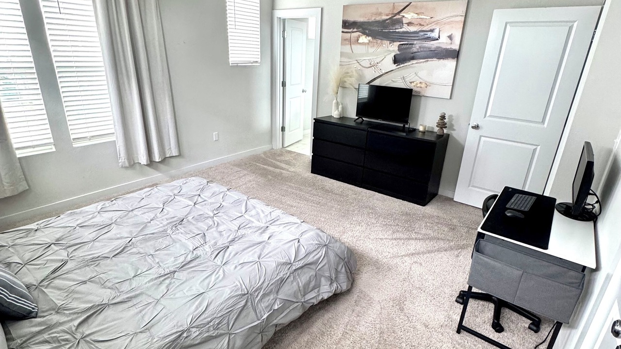 Photo of Bedroom in McNeil