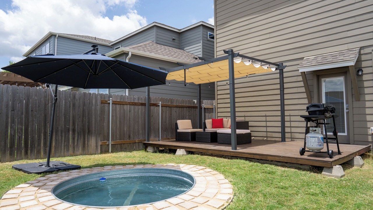 Photo of Patio Balcony in McNeil